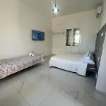 Vitiello Maria's Apartman *